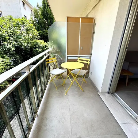 Les Bulles 3 Pieces 2 Avec Parking Apartment Antibes