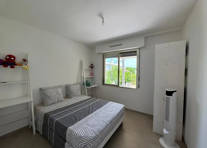 Appartement Les Bulles 3 Pièces 2 Avec Parking Antibes