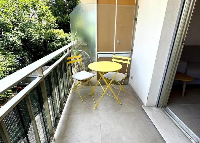 Les Bulles 3 Pièces 2 Avec Parking Appartement Antibes